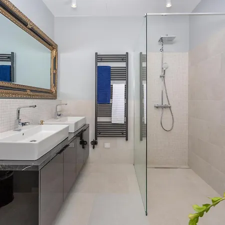 Lovely In With Wifi Holiday home Opatija